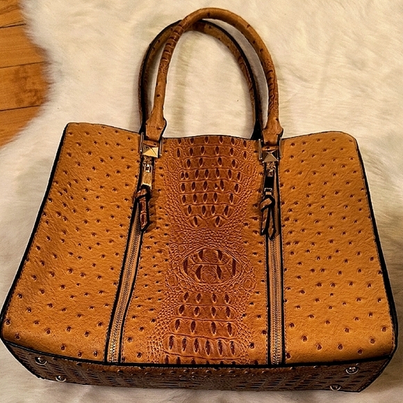 Stunning Vegan Leather Alligator Embossed Mustard-Tan Handbag - Picture 1 of 8